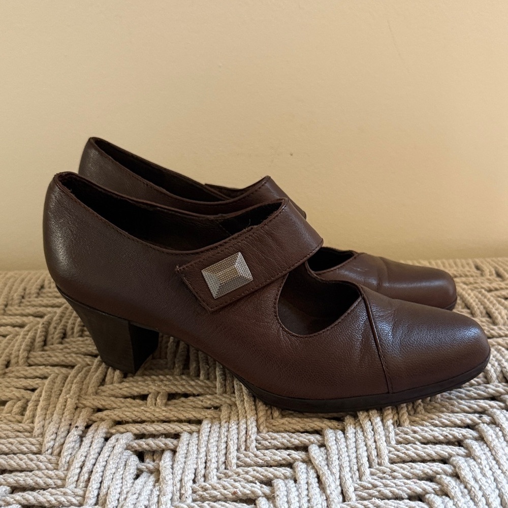 Munro Leann Mary Jane Heels 7.5W Brown Leather Comfort Block Heel